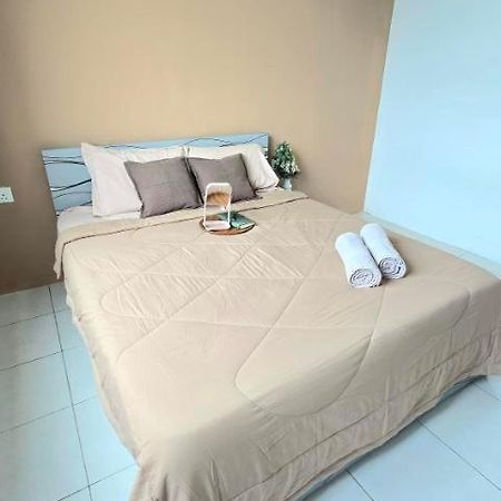 Ike Village Homestay Near With Uitm Kota Samarahan Extérieur photo