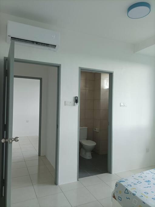 Ike Village Homestay Near With Uitm Kota Samarahan Extérieur photo